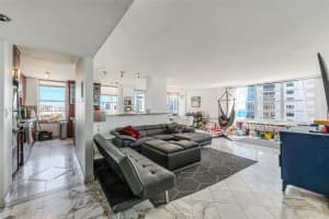 230 174th St APT 1404, Sunny Isles Beach, FL 33160, - MLS#A11958442