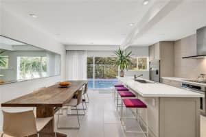 420 Ne 87th St, El Portal