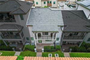 4680 Nw 83rd Pkwy 4680 Doral, FL 33166 - MLS#A11958457