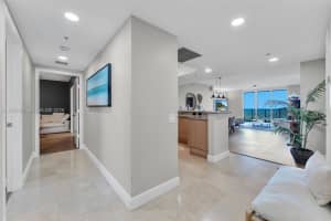 14951 Royal Oaks Ln 2201 North Miami, FL 33181 - MLS#A11958461