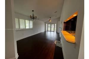 4201 Glenmoor Dr 4201 West Palm Beach, FL 33409 - MLS#A11958469