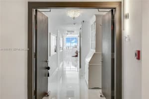 MLS# A11958475, Miami Beach, Florida 33140