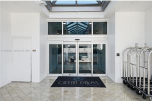 3101 S Ocean 1802 Hollywood, FL 33019 - MLS#A11958485