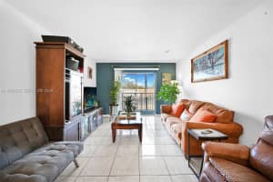 12890 Ne 8th Ave 203 North Miami, FL 33161 - MLS#A11958525