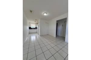 227 E 7th St 202 Hialeah, FL 33010 - MLS#A11958535