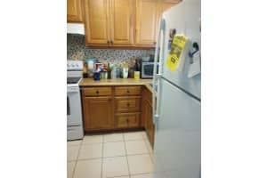 8130 Sunrise Lakes Blvd 107 Sunrise, FL 33322 - MLS#A11958566