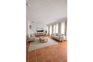 1045 Nw 126th Pl Miami, FL 33182 - MLS#A11958582