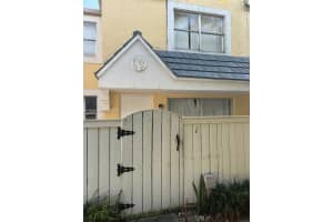 6845 Sw 45th Ln 1 Miami, FL 33155 - MLS#A11958630