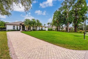 429 Nw 130th Ave Miami, FL 33182 - MLS#A11958661