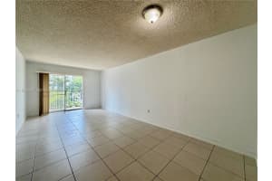 901 SW 37th Ave APT 25, Miami, FL 33135, - MLS#A11958666