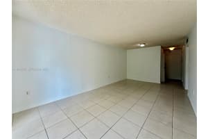 901 SW 37th Ave APT 25, Miami, FL 33135, - MLS#A11958666