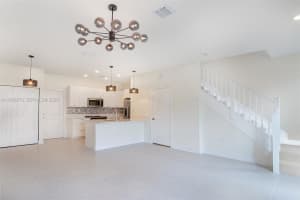 8160 Nw 42nd St Doral, FL 33166 - MLS#A11958670