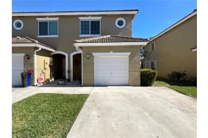 231 Sw 120th Ave Pembroke Pines, FL 33025 - MLS#A11958678