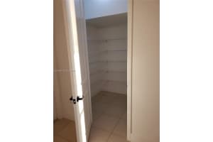 9574 W 34th Ave Hialeah, FL 33018 - MLS#A11958688