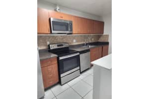 MLS# A11958711, Doral, Florida 33166