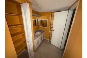 4848 Nw 24th Ct 232 Lauderdale Lakes, FL 33313 - MLS#A11958719