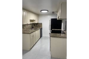 1455 Holly Heights Dr 40 Fort Lauderdale, FL 33304 - MLS#A11958724