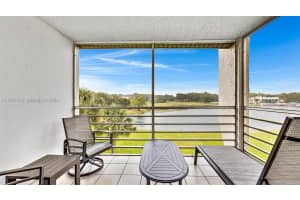 9460 Poinciana Pl 404 Davie, FL 33324 - MLS#A11958739