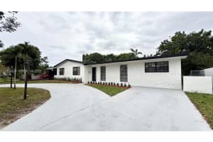 19732 Ne 12th Pl, Miami