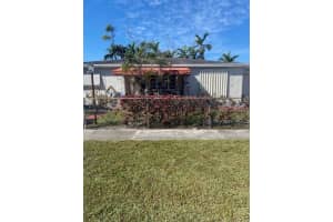 691 E 62nd St, Hialeah