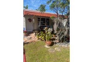 691 E 62nd St Hialeah, FL 33013 - MLS#A11958855