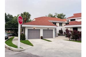 942 Nw 92nd Ter 942, Plantation