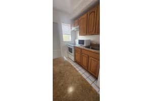 3670 SW 10th St #10B, Miami, FL 33135, - MLS#A11958913