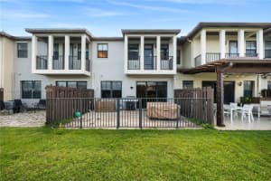 6005 Nw 104th Path 6005 Doral, FL 33178 - MLS#A11958947