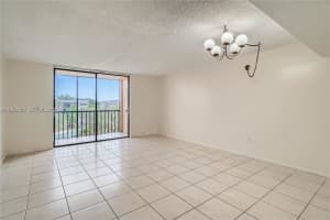 8600 SW 133rd Avenue Rd APT 422, Miami, FL 33183, - MLS#A11959082