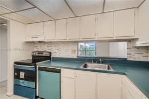 8600 SW 133rd Avenue Rd APT 422, Miami, FL 33183, - MLS#A11959082