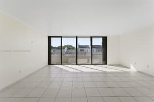 441 Valencia Ave 302 Coral Gables, FL 33134 - MLS#A11959093