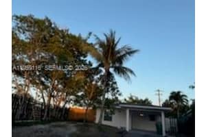 1704 Sw 43rd Ave Fort Lauderdale, FL 33317 - MLS#A11959116