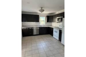 1704 Sw 43rd Ave Fort Lauderdale, FL 33317 - MLS#A11959116