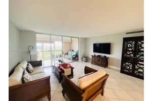 3940 Inverrary Blvd 808-a Lauderhill, FL 33319 - MLS#A11959153