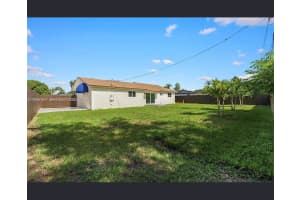 19221 Sw 92nd Rd Cutler Bay, FL 33157 - MLS#A11959163