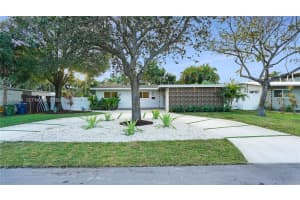 2749 Ne 10th Ave Wilton Manors, FL 33334 - MLS#A11959244