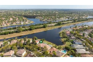 766 Sunflower Cir, Weston