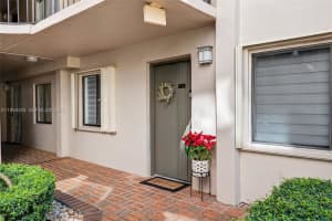 8540 Sw 133rd Ave Rd 112, Miami