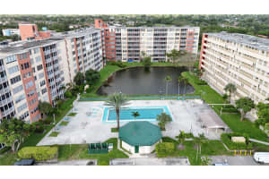 1750 191st St , Miami, FL 33179 - MLS#A11959300