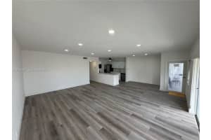 630 Layne Blvd 211, Hallandale Beach