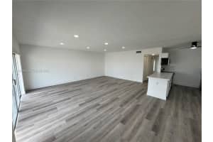 630 Layne Blvd 211 Hallandale Beach, FL 33009 - MLS#A11959327