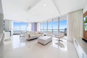 495 Brickell Ave 3301 Miami, FL 33131 - MLS#A11959334