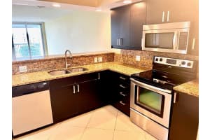 2940 N Course Dr 910 Pompano Beach, FL 33069 - MLS#A11959357