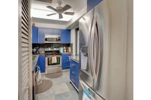 301 Golden Isles Dr 502 Hallandale Beach, FL 33009 - MLS#A11959422