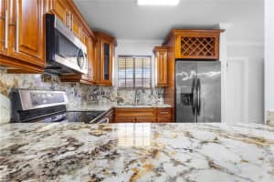 6765 Nw 182nd St 104 Hialeah, FL 33015 - MLS#A11959431