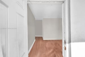 1300 Nw 43rd Ter 201 Lauderhill, FL 33313 - MLS#A11959447