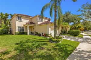 636 Vista Meadows Dr Weston, FL 33327 - MLS#A11959463