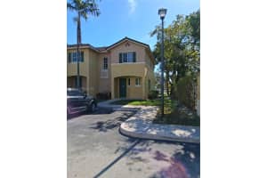 6056 Sw 19th Pl North Lauderdale, FL 33068 - MLS#A11959470