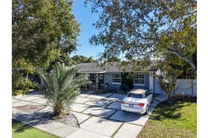 9710 Nw 10th St Pembroke Pines, FL 33024 - MLS#A11959493