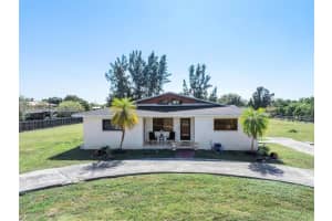 19530 Sw 210th St Miami, FL 33187 - MLS#A11959505